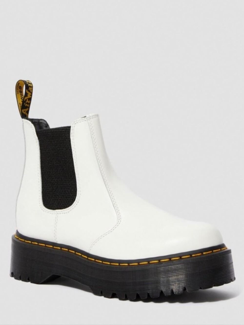 Doc Martens 2976 Quad Platform Chelsea Boots